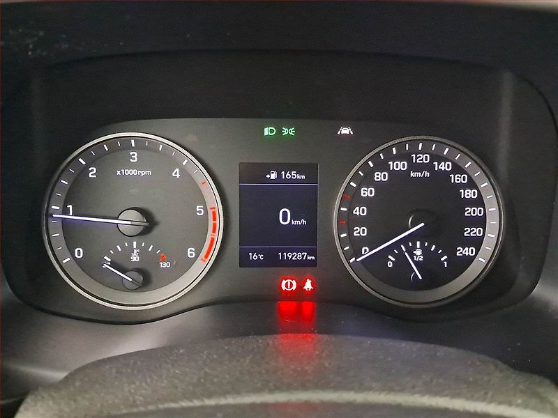 Hyundai Tucson (2020) 1.6 CRDi, 4X4, Tempomat - fotka 11 z 21