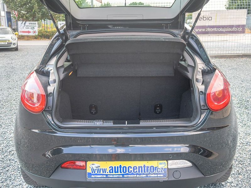 Fiat Bravo (2008) 1.9JTD 110KW SPORT - ROZVODY! - fotka 31 z 39