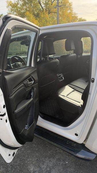 Isuzu D-Max (2022) LSE 4x4, 120kW - fotka 5 z 26