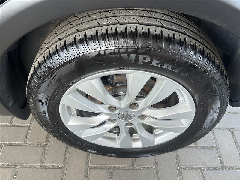 Suzuki SX4 1,6 TAŽNÉ - fotka 19 z 19