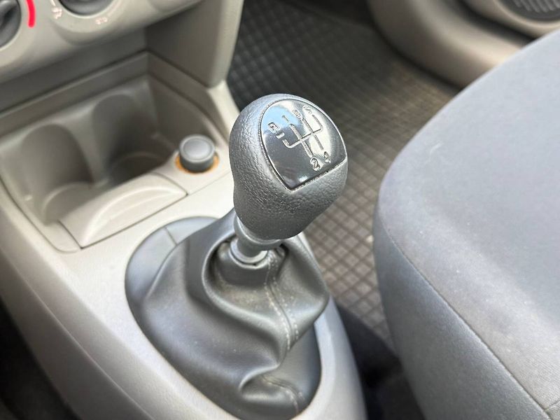 Renault Scénic (2011) 1.2 16V 55 kW Authentique - fotka 14 z 20