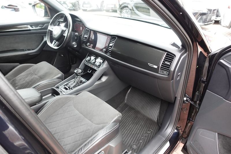 Škoda Kodiaq 2.0TDI 140kW Sportline 4x4 DSG - fotka 11 z 32