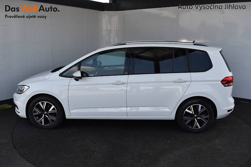 Volkswagen Touran (2022) 2.0TDI 110kW DSG,LED,Active - fotka 3 z 22