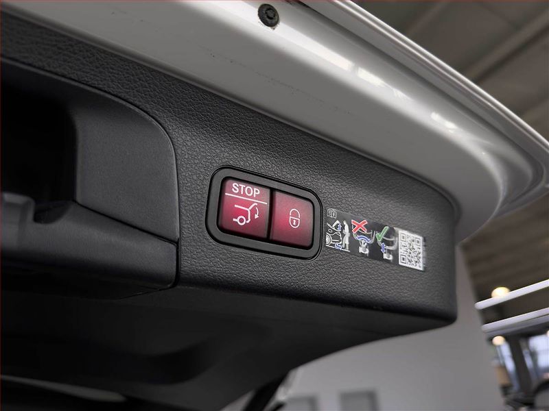 Mercedes-Benz GLS (2025) 450 d 4MATIC - fotka 24 z 24