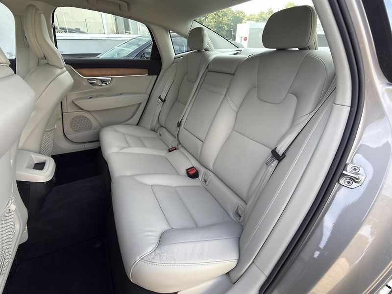 Volvo S90 B5 AWD (nafta) // tažné zaříz. - fotka 13 z 38