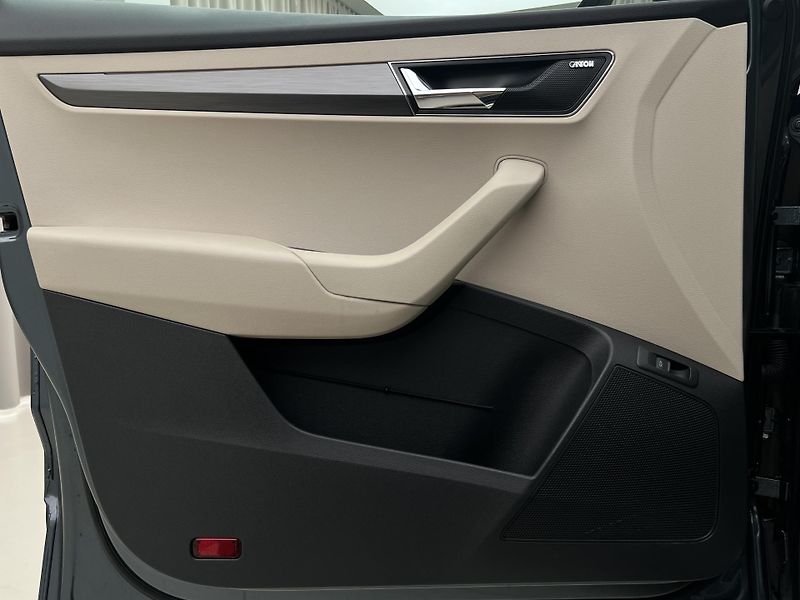 Škoda Karoq 1.5 TSI STYLE AUT CZ - fotka 7 z 44