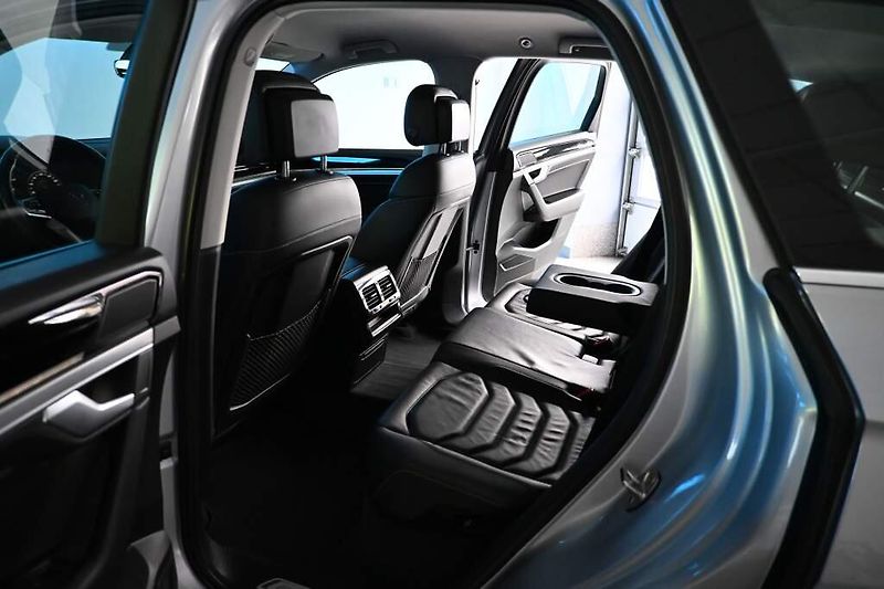 Volkswagen Touareg (2022) 3.0 4Motion LED ACC Vzduch Taž - fotka 9 z 34