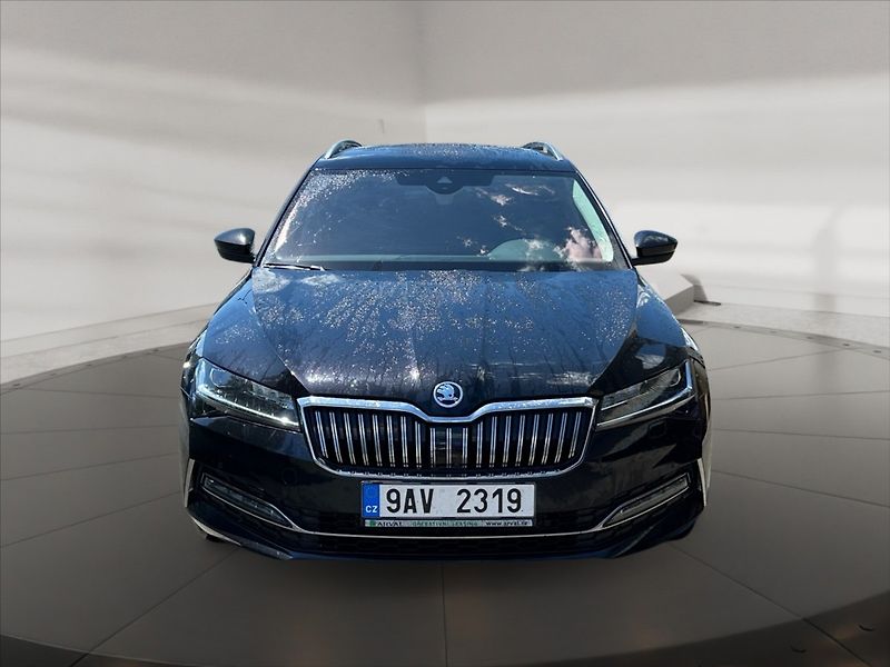Škoda Superb 2,0 TDI 110 L&K AT - fotka 2 z 11
