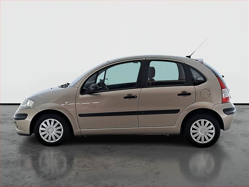 Citroën C3 (2008) 1.4 i, po STK, rezervace - fotka 3 z 13