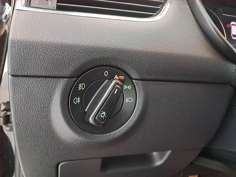 Škoda Octavia (2017) Style 1.6 TDI, Serv.kniha - fotka 19 z 21