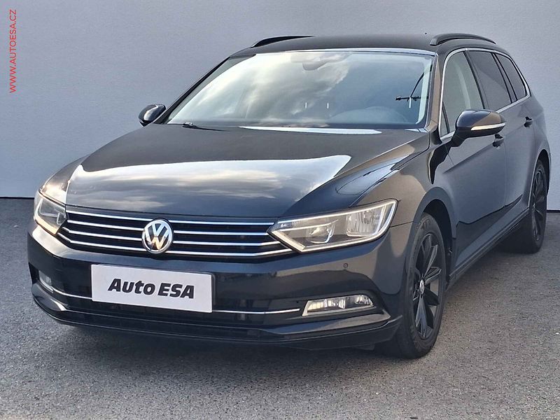 Volkswagen Passat (2017) 2.0TDi, DSG, navi - fotka 3 z 21