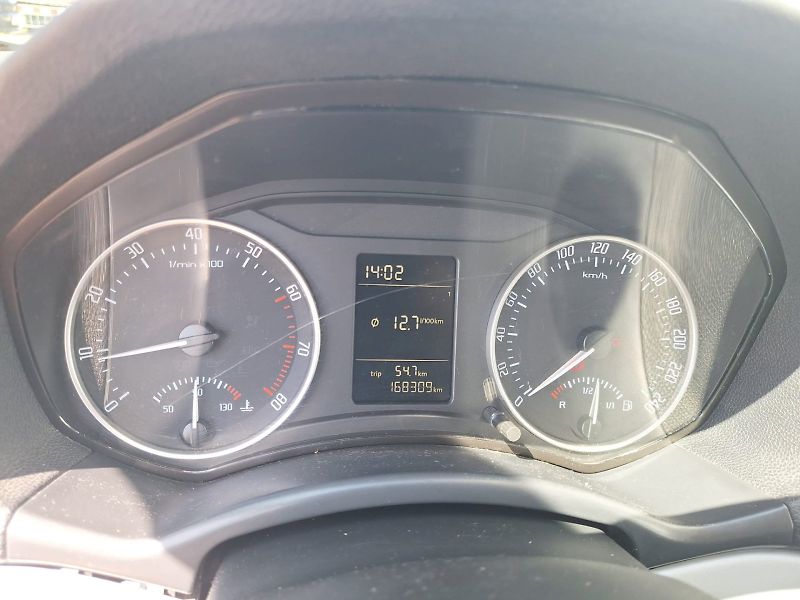 Škoda Octavia (2009) COMBI / 1.6 MPI / 75 kW / 5MP - fotka 10 z 26