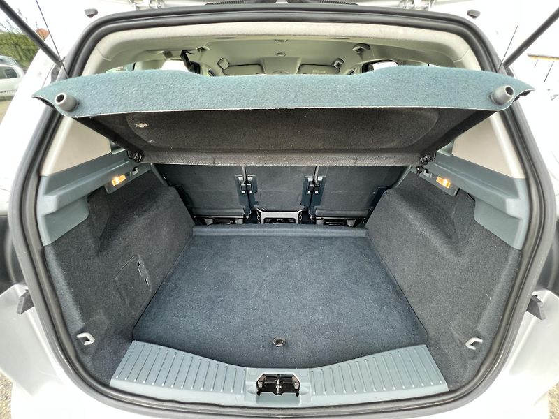 Ford C-MAX 1.6i 16v KLIMA KOUPENO V ČR - fotka 24 z 37
