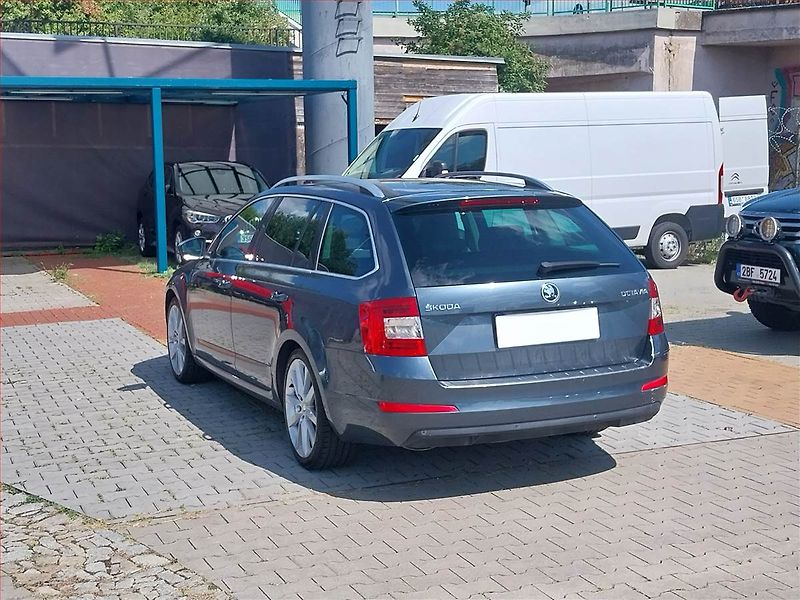 Škoda Octavia (2014) Elegance 1.4 TSI, Automat - fotka 4 z 15