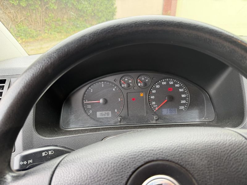 Volkswagen Caravelle (2009) WV Caravelle 2,5 TDI Long - fotka 7 z 11