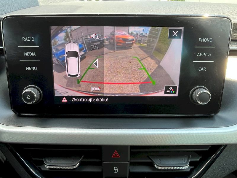 Škoda Kamiq (2020) 1.5 TSI 110 kW Style - fotka 22 z 26