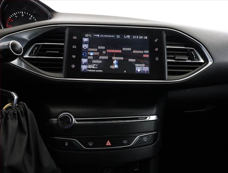 Peugeot 308 (2015) 1.6 BlueHDi, Serv.kniha - fotka 10 z 15