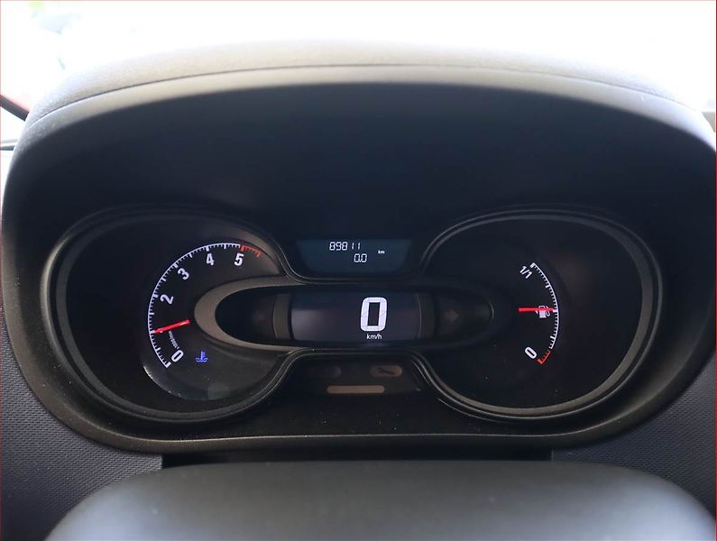 Opel Vivaro (2019) 1.6 BiCDTI, Bus, 9Míst - fotka 11 z 19