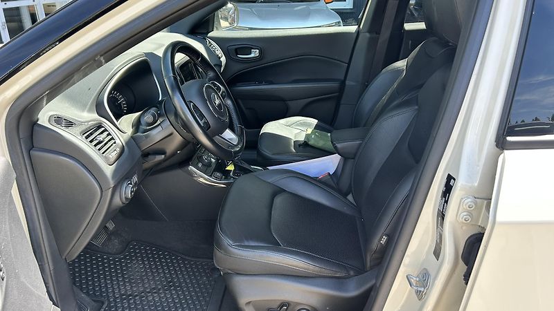 Jeep Compass 1.3T 4xe S-Limited  - fotka 13 z 14