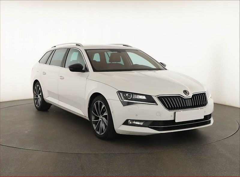 Škoda Superb (2017) Laurin&Klement 2.0 TDI, Kůže - fotografie inzerátu