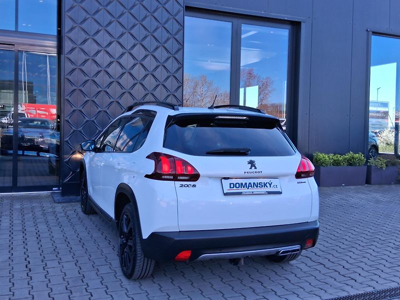 Peugeot 2008 GT LINE 1.2 PureTech 81 kW - fotka 8 z 30