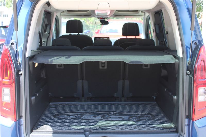 Opel Combo 1,2 T  ČR,1.MAJITEL,INNOVATION - fotka 26 z 34