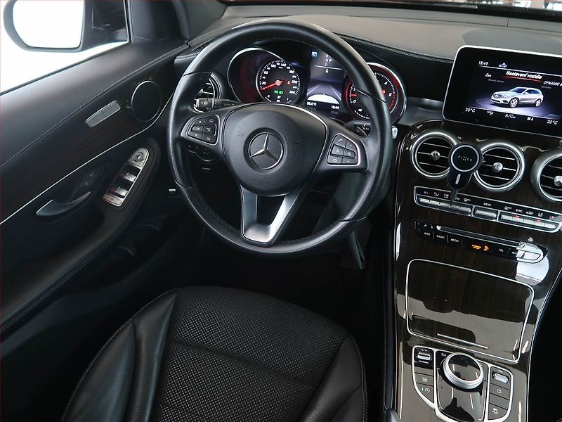 Mercedes-Benz GLC (2018) 350 d 4MATIC - fotka 7 z 12