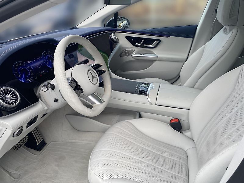 Mercedes-Benz EQE EQE 500 4MATIC ElectricArt - fotka 13 z 26