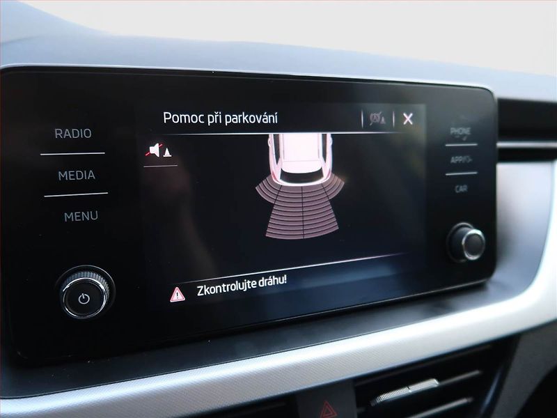 Škoda Kamiq (2021) Ambition 1.0 TSI, Tempomat - fotka 17 z 19