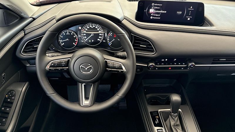 Mazda CX-30 (2026) 2.5 G140 Centre-line AT - fotka 10 z 21