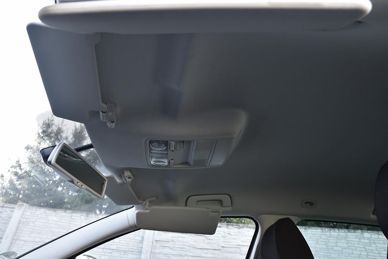 Škoda Superb 2.0 TDi CR,NAVI,VÝHŘEV,XENONY - fotka 30 z 45