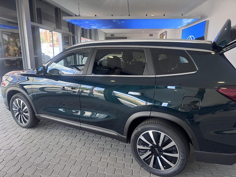Chery Tiggo 8 PHEV (2026) 1,5 UNIQUE - fotka 3 z 18