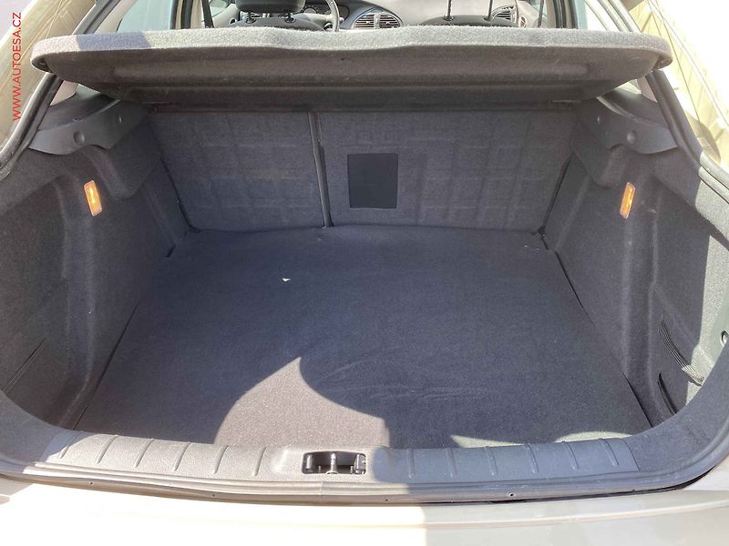 Citroën C5 (2007) 1.6 HDI, ČR, AC, TZ, temp. - fotka 7 z 14