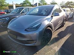 Tesla Model Y (2023) Quicksilver, Bílý interiér - fotografie inzerátu