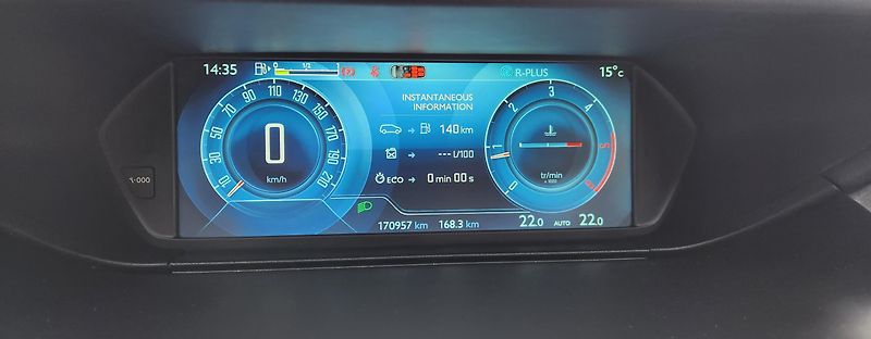 Citroën Grand C4 Picasso (2016) 1.6 HDI 7 MÍST ČR - fotka 15 z 43