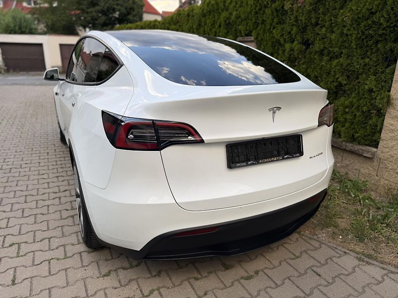 Tesla Model Y DUAL MOTOR-LONG RANGE-TAŽNÉ - fotka 4 z 18