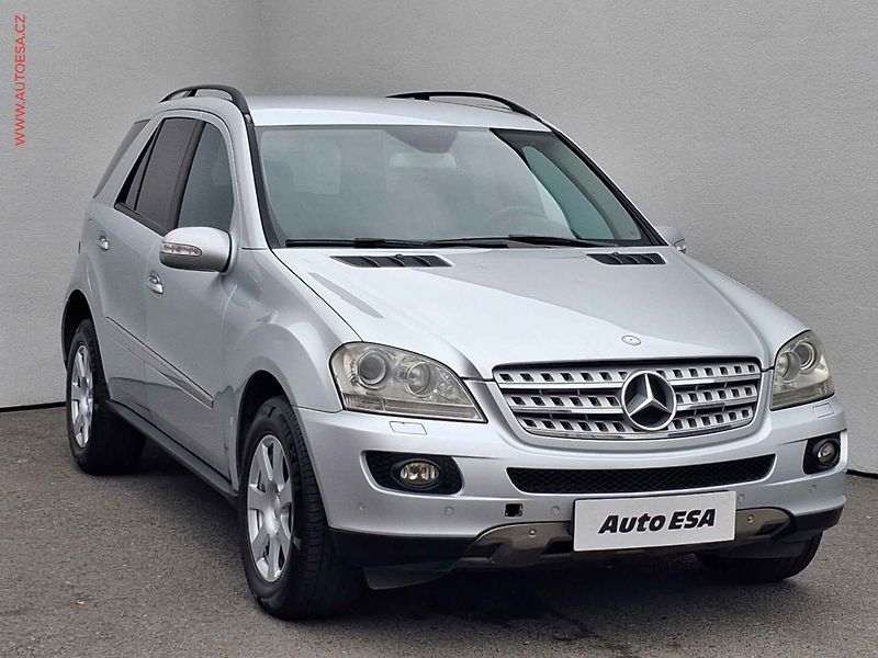 Mercedes-Benz Třídy M (2007) 3.0CDi ML350 4Matic, 1.maj - fotografie inzerátu