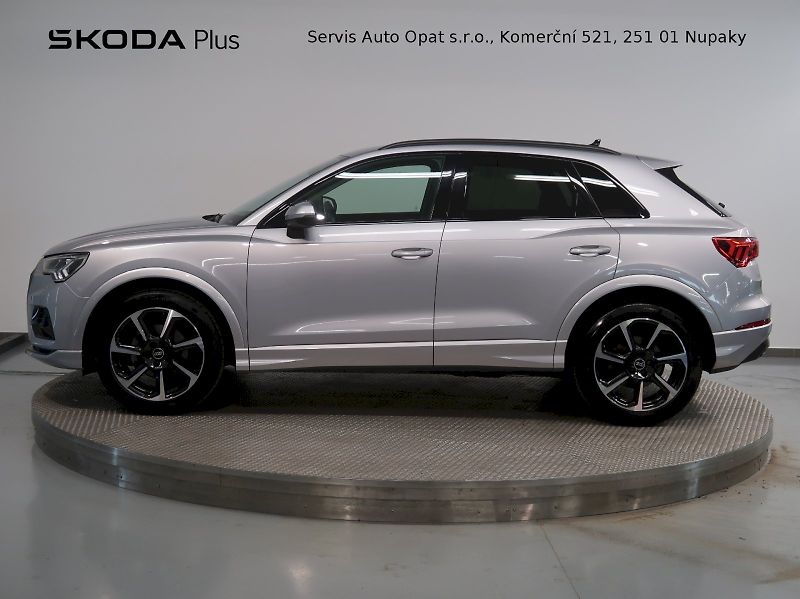 Audi Q3 (2023) S-LINE 1.5TSI 110KW AUTOMAT - fotka 3 z 39