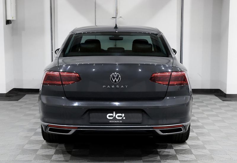 Volkswagen Passat B8 Facelift 1.5 TSI 110 kW DSG - fotka 6 z 36