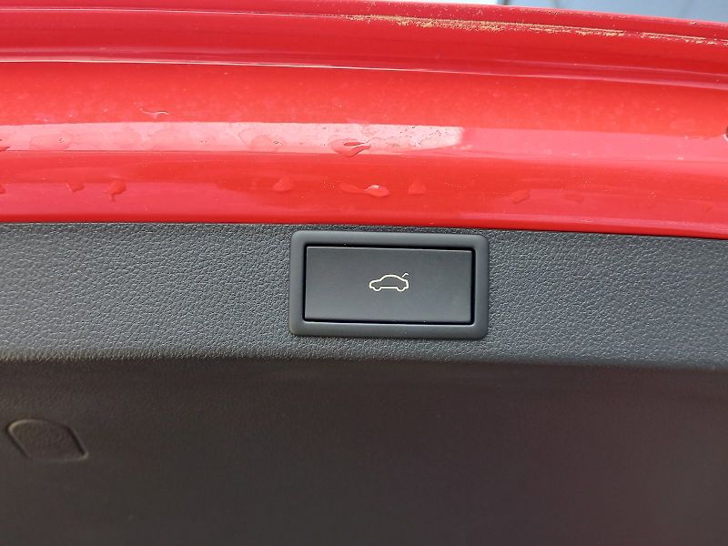 Škoda Octavia (2023) COMBI RS  2,0TSI DSG - fotka 11 z 26