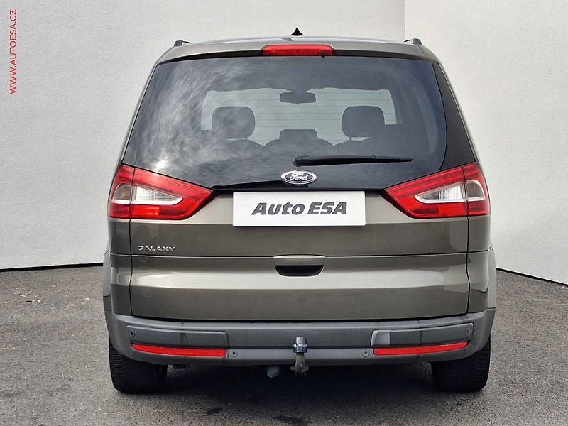 Ford Galaxy (2014) 2.0 TDCi, Business, navi, TZ - fotka 5 z 17