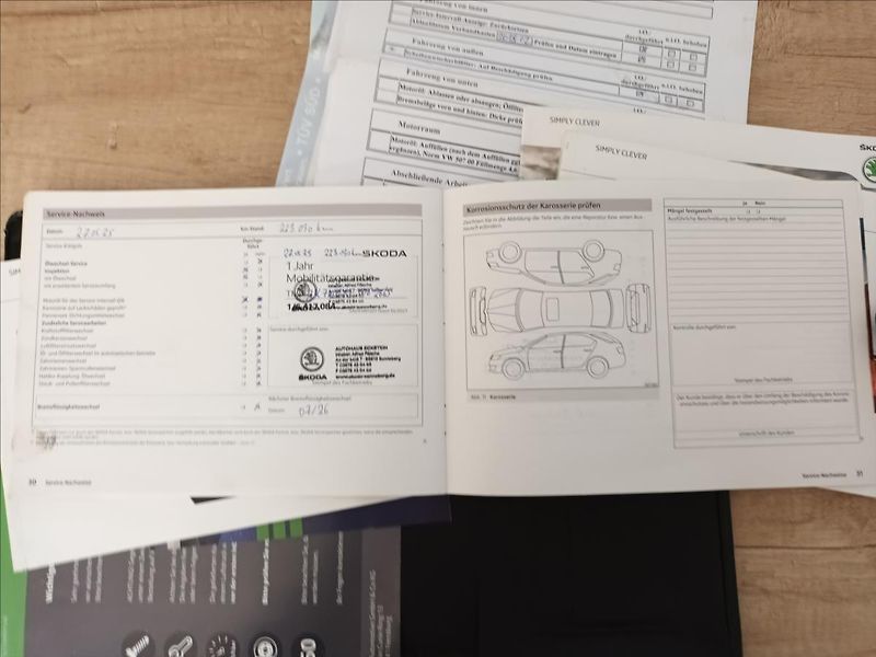 Škoda Octavia 2,0 TDI,RS,NAVIGACE,KLIMA,AUT. - fotka 48 z 49
