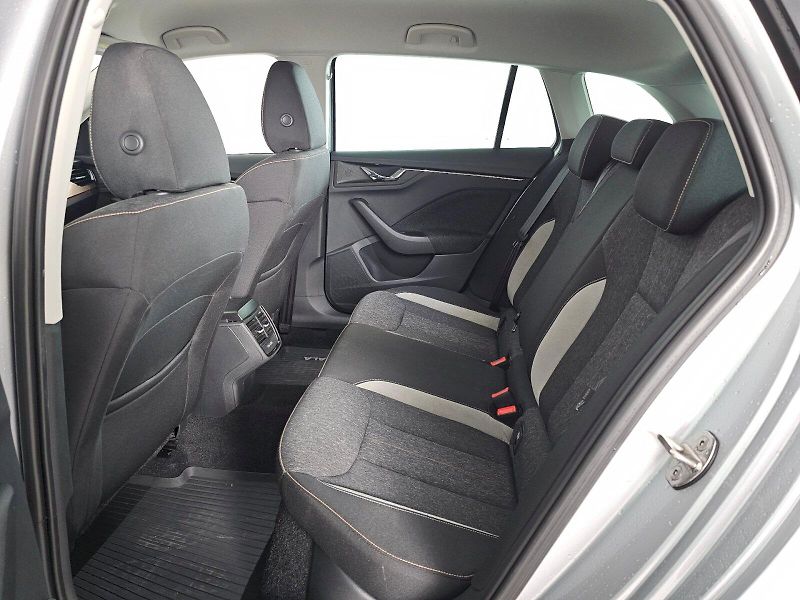 Škoda Scala (2021) 1.5TSi 110kW STYLE PLUS - fotka 7 z 28