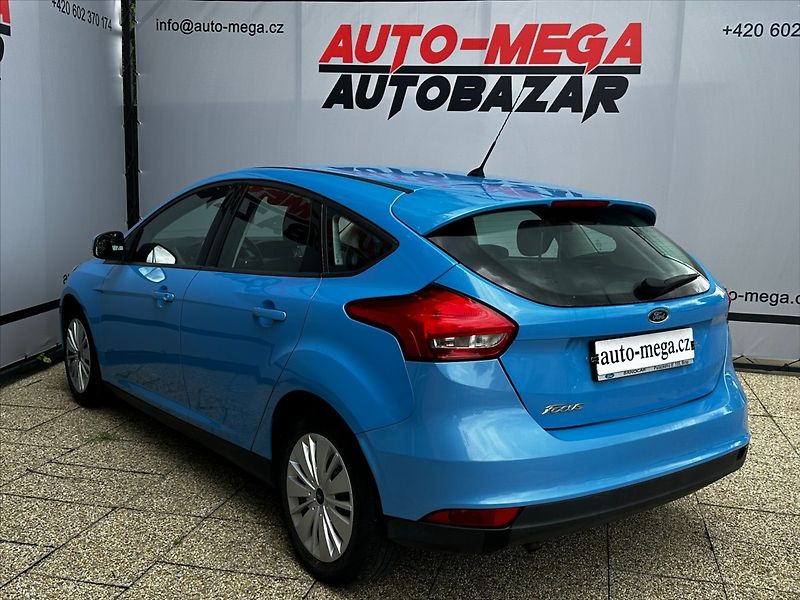 Ford Focus 1,6 i 16V 77kW-CZ-1 MAJITEL!! - fotka 8 z 32