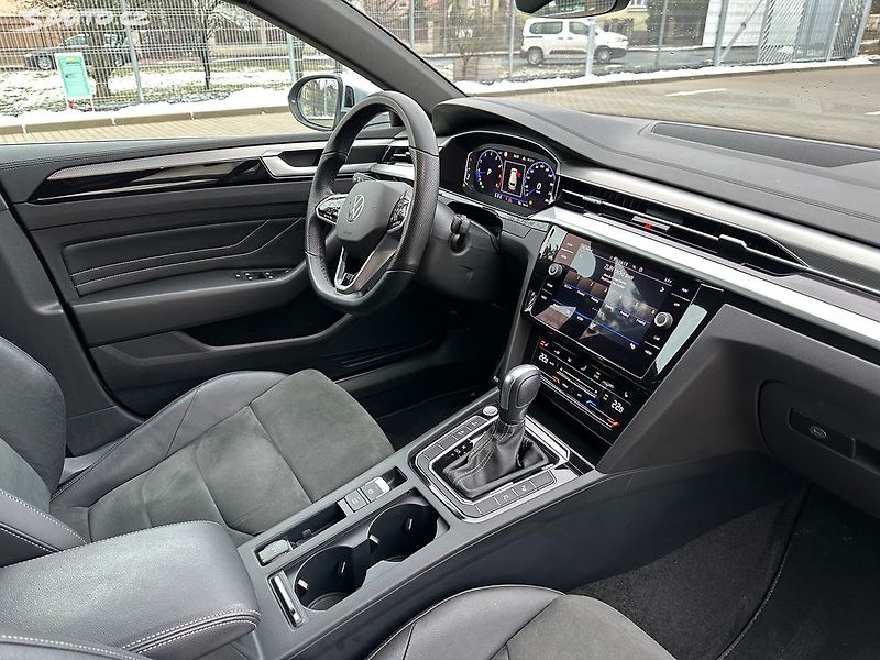 Volkswagen Arteon 2,0 TSI 206 KW R Line kam.360 - fotka 21 z 24