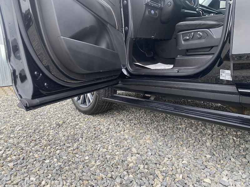 Cadillac Escalade 6.2i V8 430PS FULL 46TKM LPG!! - fotka 88 z 168