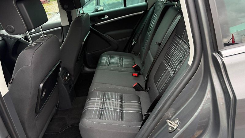 Volkswagen Tiguan (2015) 1.4TSi 90kW*Lounge*Servis*ALU* - fotka 18 z 23