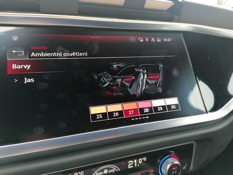 Audi Q3 (2021) 2.0 35 TDi S-Tronic,Kůže,Pano - fotka 26 z 39