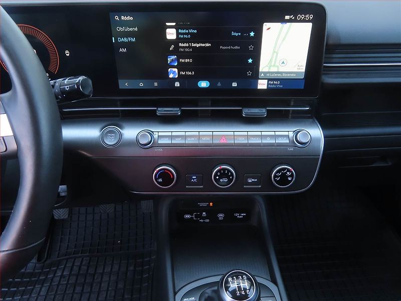 Hyundai Kona (2024) 1.0 T-GDI - fotka 12 z 25