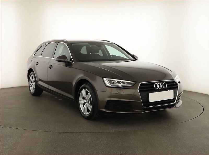 Audi A4 (2017) 2.0 TDI, Automat, Tempomat - fotografie inzerátu